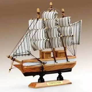 Toptan Dekoratif Yelkenli Ahşap Gemi 10 cm | Şık ve Anlamlı Hediyelik